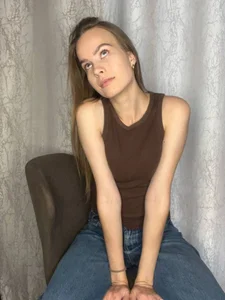 new story de MagdalenaYbarbo  2 Imagens