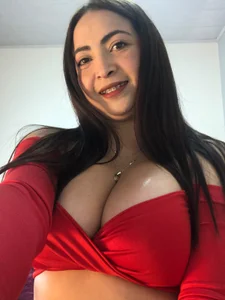 AlanaWesst Cherry Skin and Petals🌸  7. fénykép