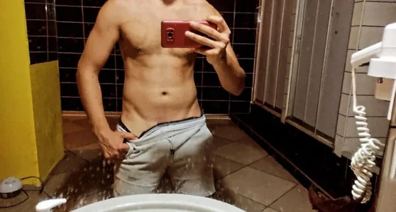 Deniz_196's Big boy Sex Photo 1