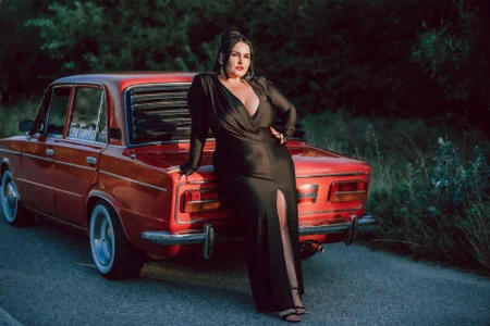 GeorgiaLerox 🖤Confidence is the key 🖤 Pic 3