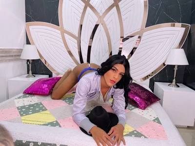 DeniseVillareal Public Pic 4