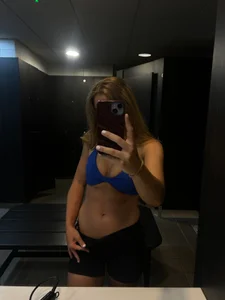 RosieJonesx Public Poză