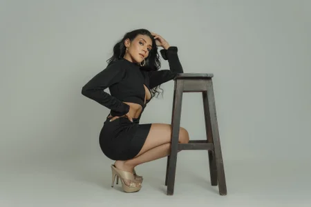 CharlotteCox_ Black dress Pic