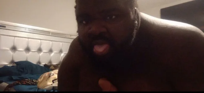 ChristinaChristy Pics of Me Sucking Dildo between my Boobs after I Smacked my Ass 사진 3