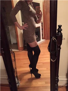 AshleyRain Public  4. fénykép