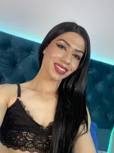 selena_robertss_ Public  5টি ছবি