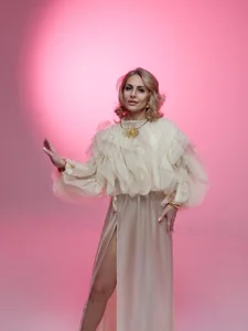 Soft and gentle od MuseOfStage  2 snímek