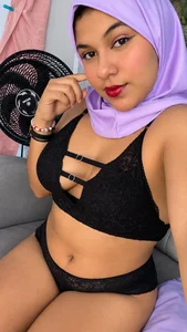 Get lost with me love to an encounter full of pleasure 😈 de ShairaMassu  Imagens