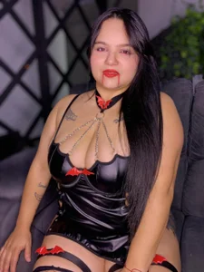 TokyoSky Happy Halloween and protect your neck from my fangs 🎃😈 รูป  2