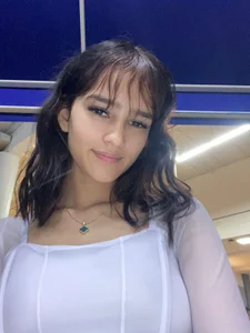 MelodyMansson Good afternoon, handsome ☀️💋 I’m live from 11:30 a.m. to 6:30 p.m., full of energy and ready to mak Foto