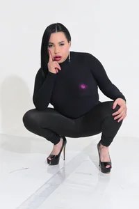 Public od Nahomi_rosse  3 snímek