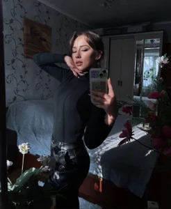 NikkiCampellone Public  8. fénykép