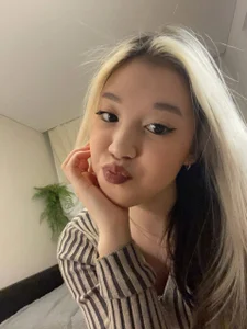 LinnBealee: Public ( 2 фото)