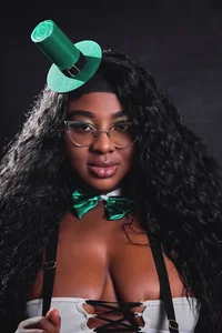 Naomii_King ☘St. Patrick's Day☘ Pic 2