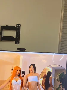 Susi_and_aquaria WELCOME TO MY WORL Pic