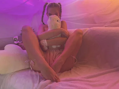 Pink mood Kira🌸 de DriveThruDolls  5 Imagens