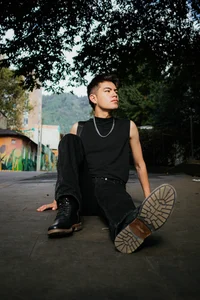 nicolatinboy Public  2টি ছবি