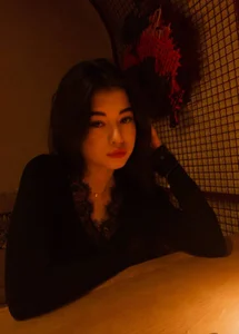 LisaColeePublic图片 5