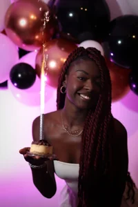 Nahomi-Hill Happy Birthday Nahomi! - {count, plural, one {תמונה אחת} two {שתי תמונות} many {# תמונות} other {# תמונות}}