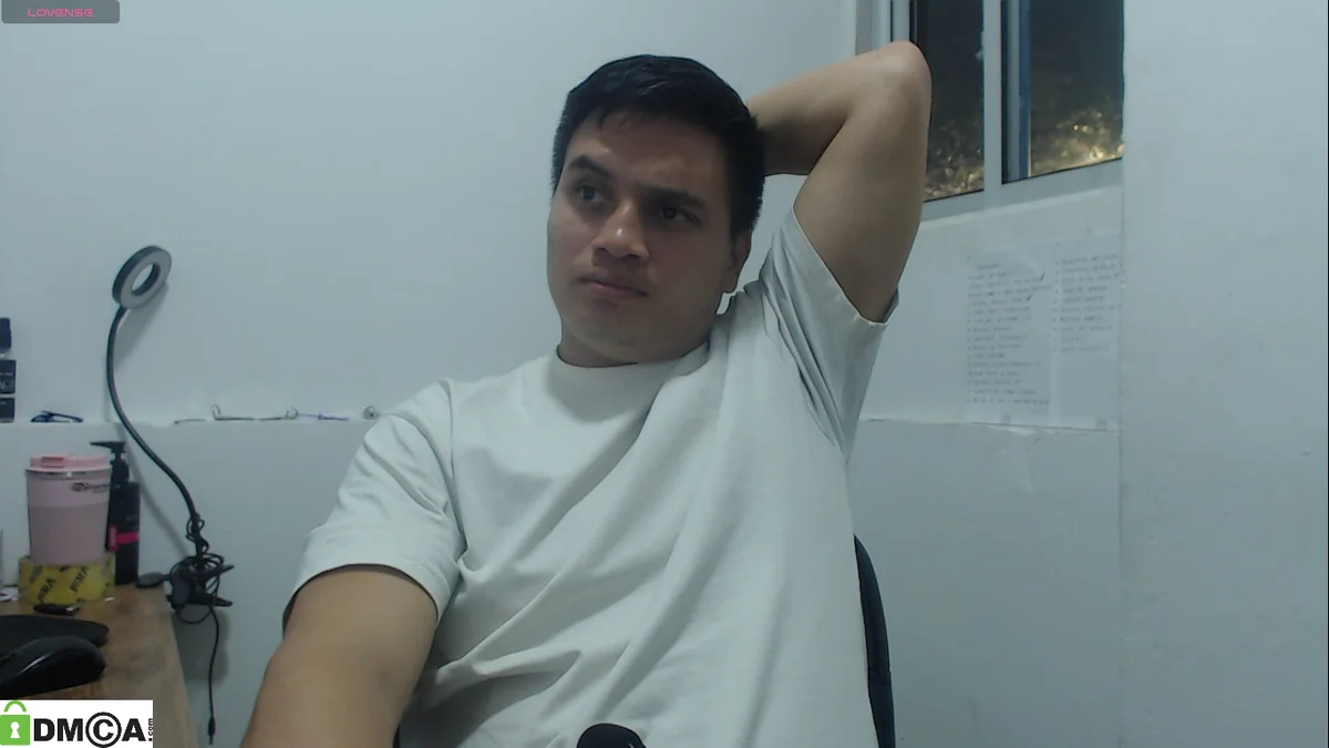 ahntony__69 Právě oblíbené foto 1154