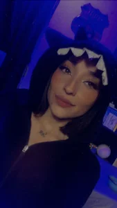 NickiYoungのPublicの 8枚の写真