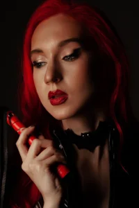 Xxx_goddes_xxX: Your mistress ( 2 фото)