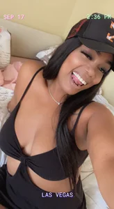 Cherryredhot1 Public Pic