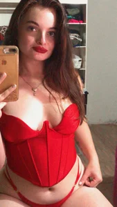 Emmacut Rojo Immagine 