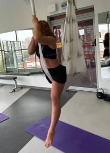 ClittyKitty_GangBang FLEXIBLE AND SEXY Billede 2