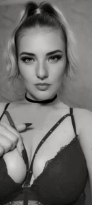 SoftAmber_ Public Pic 4