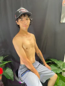 smile de justin_twink20  photos