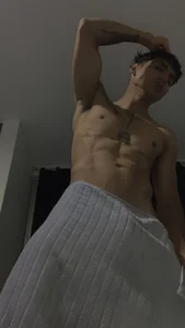 muscle_boyhorny Taking a shower Pic 5