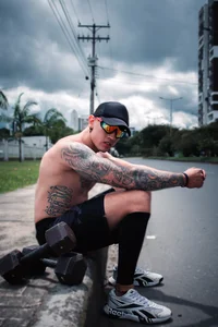 Joeysexx2 Motivation is what gets you going, and habit is what keeps you going. Foto