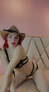 KATALINA_PARKERのyour cowgirlの枚の写真