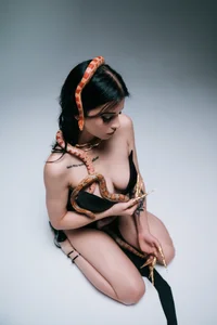 BeverlyMostのEve's Revengeの 6枚の写真