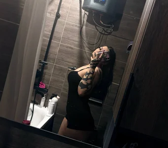 Molli_Stone Public slika 4