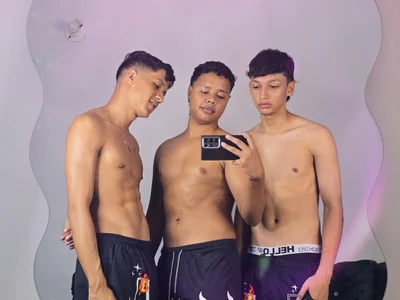 MaelSebasAndRobert1 Who do you like more? 🔥 Immagine 