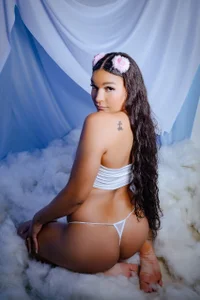 Samara_Hillss The woman of your dreams is here! Εικόνα 5