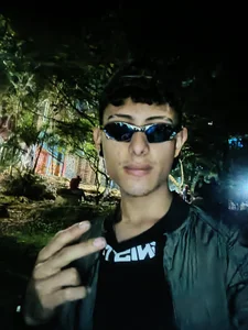 2cwill A little about me Pic