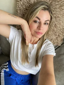 _Dania_Moore_ Public Bilde 5