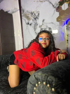 Willow_Levine Public  5 снимка