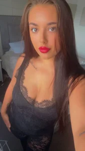 Maceysea_ Public Pic 2