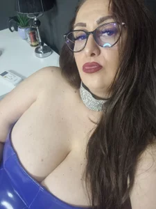 mistress in blue 💎 od AvaSquirtMilf  snímek
