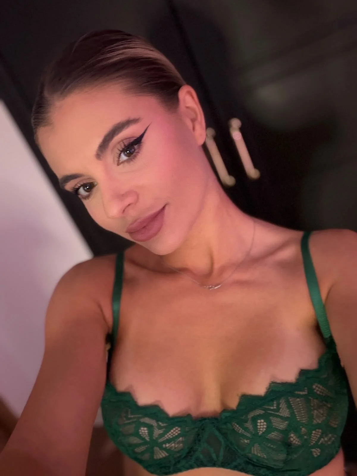 HaileyMadow 님의 트렌드 중인 사진  8233개