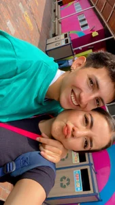 sarah_and_taylor A FUN-FILLED DAY صورة واحدة|sarah_and_taylor A FUN-FILLED DAY صورتان|sarah_and_taylor A FUN-FILLED DAY  3 صور|sarah_and_taylor A FUN-FILLED DAY  3 صورة