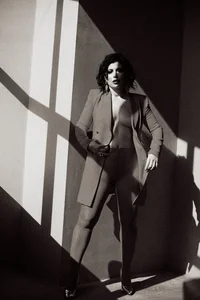 StunnigArt black white hot photos Pic 7