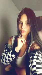 alexandraclaire9 Public Foto 4