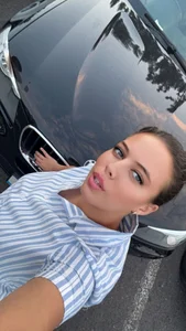 SophiaStarrのNew!の 3枚の写真