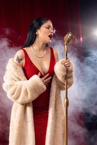 AlinaVegaa_ From experience music years 80 <3 Pic 4