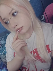 MariYourshaw me and omly me Pic